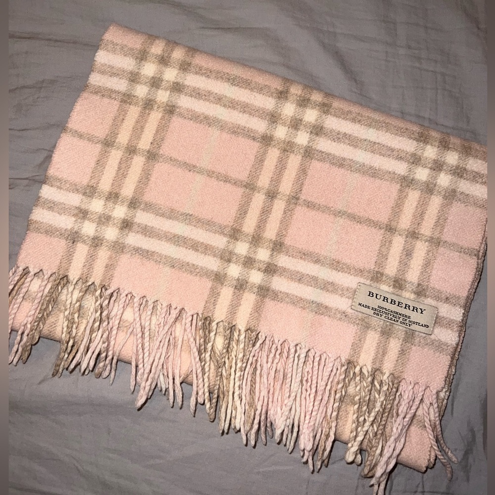 Burberry cashmere scarf - pink
